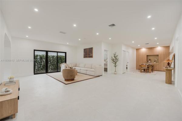 Parkway, 1344 SW 18th St, Miami, Florida 33145, image 1