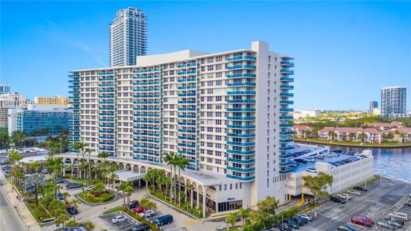 3800 S Ocean Dr #1812, Hallandale Beach, Florida 33019, image 1