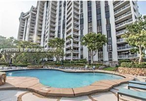 2000 Towerside Ter #309, Miami, Florida 33138, image 1