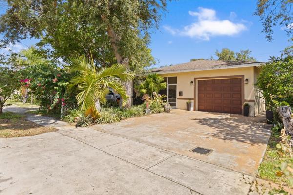 Dania Heights, 228 SW 4th St, Dania Beach, Florida 33004, image 1