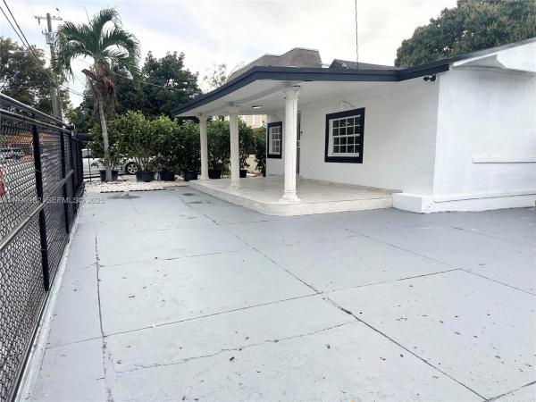 Idlewild Park, 248 SW 18th Ct, Miami, Florida 33135, image 3