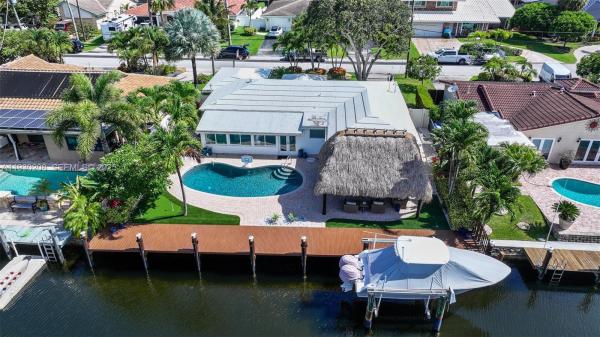 Pompano Isles, 2448 SE 9th St, Pompano Beach, Florida 33062, image 1