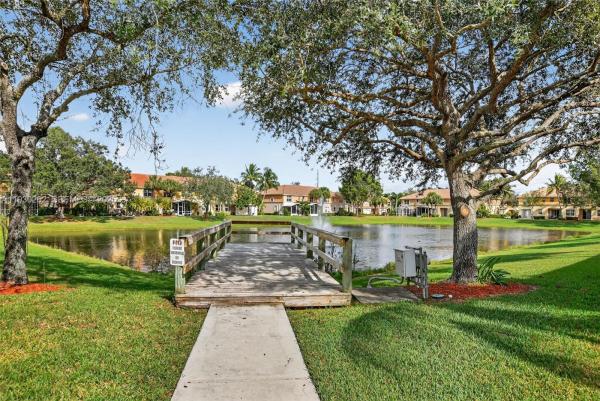 Seminole Lakes, 445 Rainbow Springs Ter, Royal Palm Beach, Florida 33411, image 3
