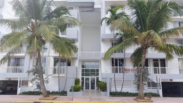 Park Beach Club, 7832 Collins Ave #403, Miami Beach, Florida 33141, image 1