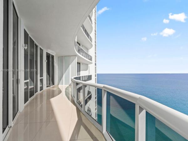 Tdr Tower 3, 15811 Collins Ave #3707, Sunny Isles Beach, Florida 33160, image 2