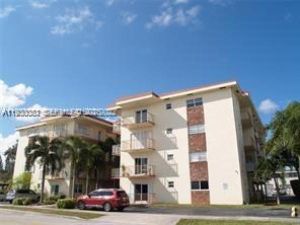 1747 Rodman St #309, Hallandale Beach, Florida 33020, image 1