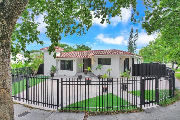 Brickell Estates, 998 SW 11th St, Miami, Florida 33129, image 1