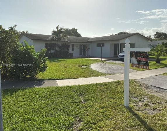Bel Aire, 9700 SW 189th St, Cutler Bay, Florida 33157, image 1