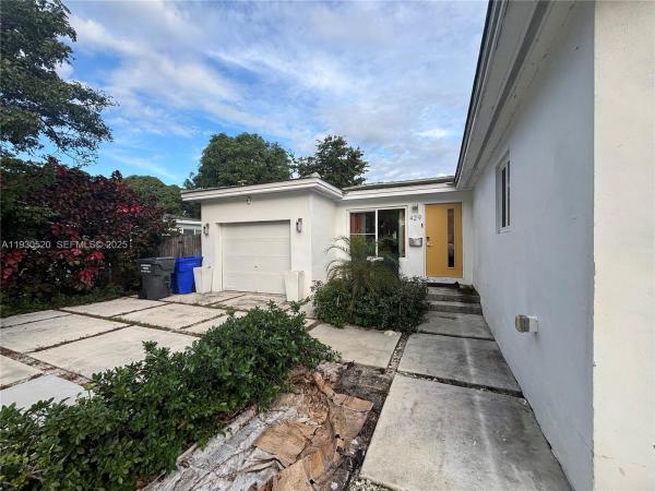 Hollywood Little Ranches, 429 S 26th Ave, Hollywood, Florida 33020, image 2