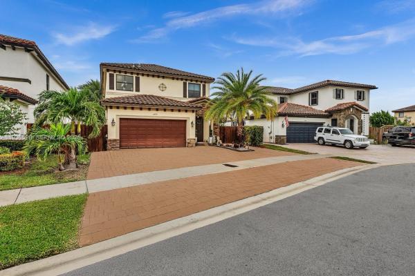 Artesa At Coco Palm Estates, 11709 SW 253rd St, Princeton, Florida 33032, image 3