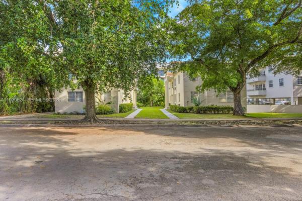 27 Phoenetia Ave 1 #3, Coral Gables, Florida 33134, image 1