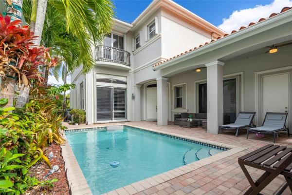 Edgewater, 1091 Waterside Ln, Hollywood, Florida 33019, image 1
