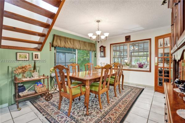 Towngate South, 11728 SW 118th Ter, Kendall, Florida 33186, image 2