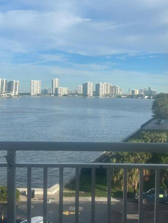 Winston Towers 200, 251 174th St #418, Sunny Isles Beach, Florida 33160, image 3