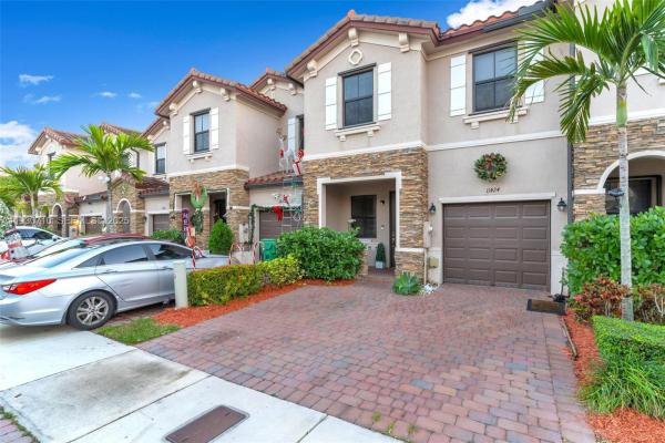 Artesa At Coco Palm Estates, 11424 SW 251st St, Princeton, Florida 33032, image 2
