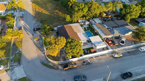 Starlightlot, 4360 NW 205th St, Miami Gardens, Florida 33055, image 2