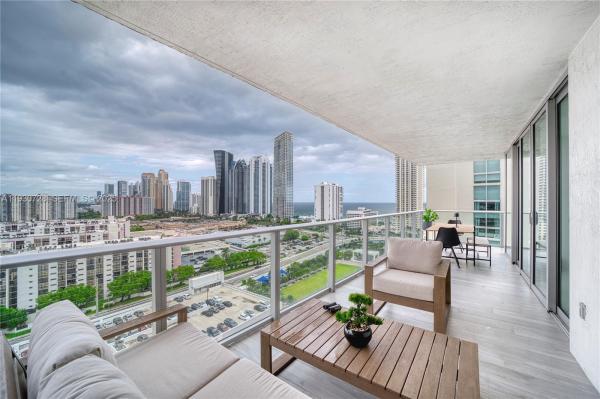 Parque Towers, 300 Sunny Isles Blvd #4-1701, Sunny Isles Beach, Florida 33160, image 1