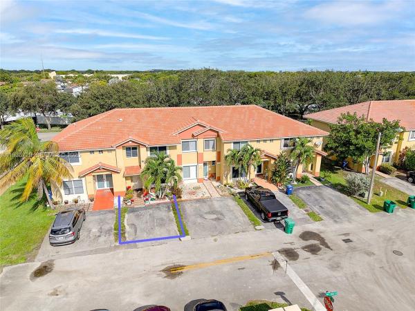 Monterrey, 5297 NW 190th Ln, Miami Gardens, Florida 33055, image 2