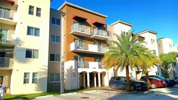 Paradise Pointe, 11050 SW 196th St #411, Cutler Bay, Florida 33157, image 1