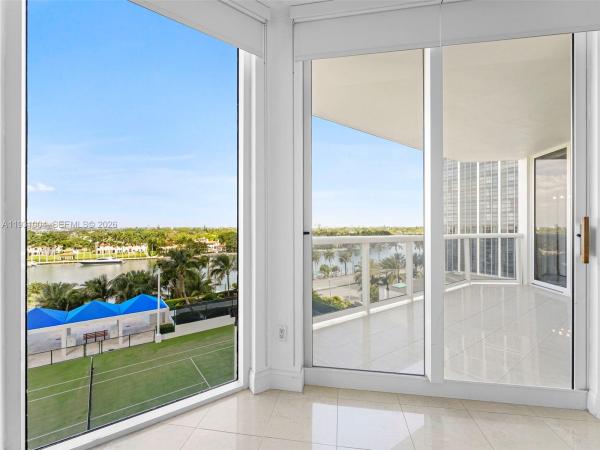 Blue Diamond, 4779 Collins Ave #806, Miami Beach, Florida 33140, image 1