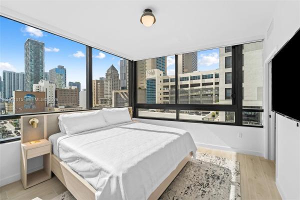 225 N Miami Ave #912, Miami, Florida 33128, image 1