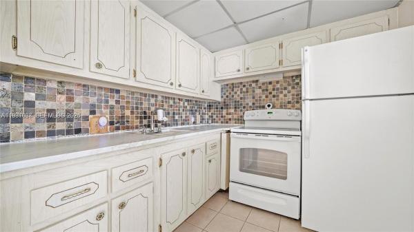 Suffolk At Century Village, 79 Suffolk B, Boca Raton, Florida 33434, image 2