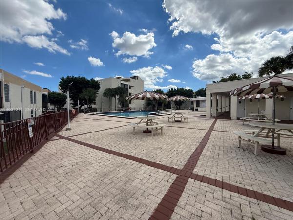 San Marco, 8860 Fontainebleau Blvd #305, Fountainebleau, Florida 33172, image 2
