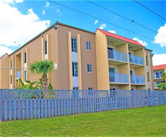 Doral Gardens 2, 5201 Geneva Way #304, Doral, Florida 33166, image 1