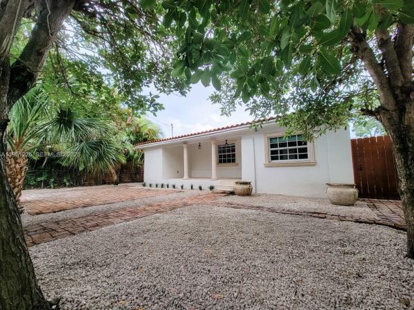 East Shenandoah, 3685 SW 1st Ave, Miami, Florida 33145, image 1