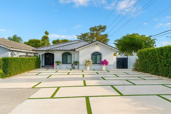 14690 SW 171st Ter, Miami, Florida 33177, image 1