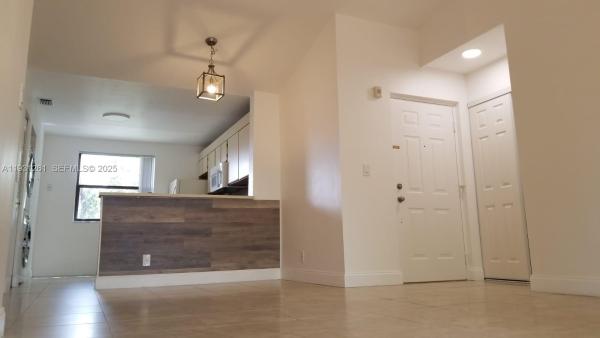 Grand Marquis, Plantation, Florida 33322, image 1