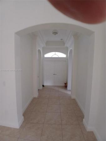 Miami, Florida 33185, image 3