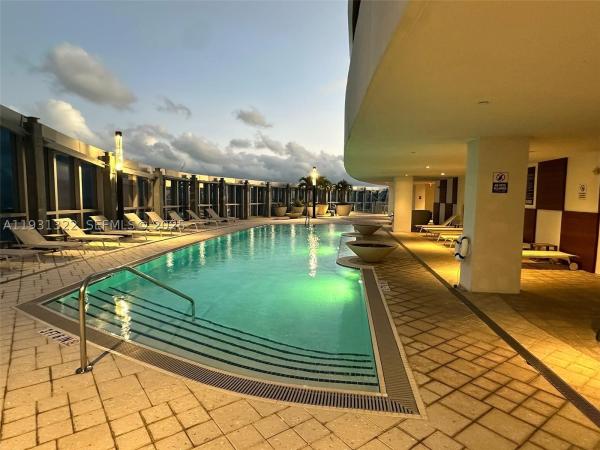 Paramount Miami Worldcenter, 851 NE 1st Ave #2212, Miami, Florida 33132, image 3