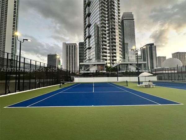 Paramount Miami Worldcenter, 851 NE 1st Ave #2212, Miami, Florida 33132, image 1