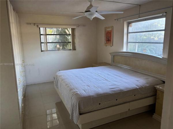 Highland Manor, 17960 NE 6th Ave, North Miami Beach, Florida 33162, image 3