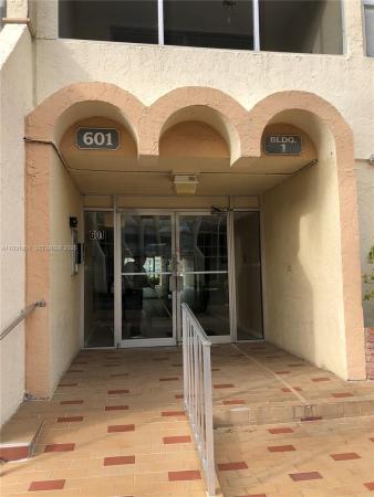 De Soto Park South, 601 Three Islands Blvd #316, Hallandale Beach, Florida 33009, image 2