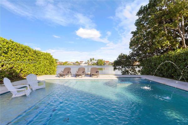 18501 NW 55th Ave, Miami Gardens, Florida 33055, image 1