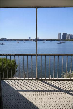 Point East, 3000 Marcos Dr #P410, Aventura, Florida 33160, image 2