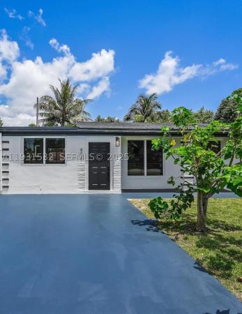 Biscayne Gardens, 851 NW 146th St, Golden Glades, Florida 33168, image 1