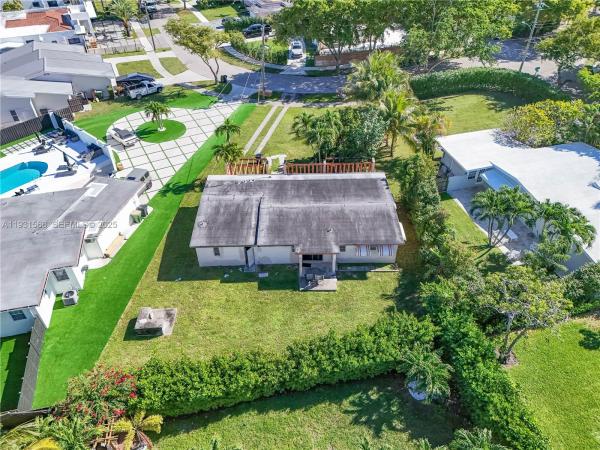 Keystone Point, 1835 N Hibiscus Dr, North Miami, Florida 33181, image 2