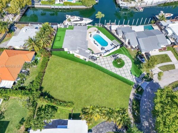 Keystone Point, 1835 N Hibiscus Dr, North Miami, Florida 33181, image 2