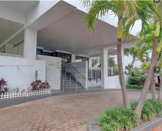 Vendome Place, 4301 Collins Ave #803, Miami Beach, Florida 33140, image 3