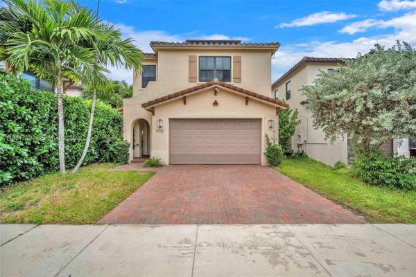 Bonterra, 9712 W 34th Ln 0, Hialeah, Florida 33018, image 1