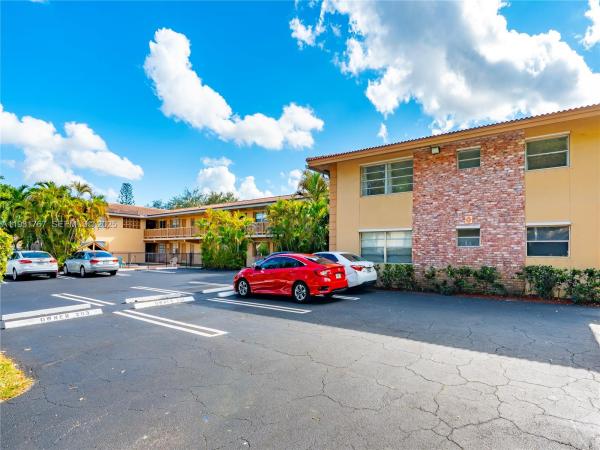 8704 NW 35th St, Coral Springs, Florida 33065, image 1