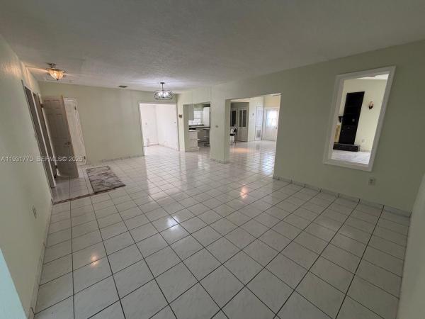 Palm Springs North, 7950 NW 174th Ter, Hialeah, Florida 33015, image 2