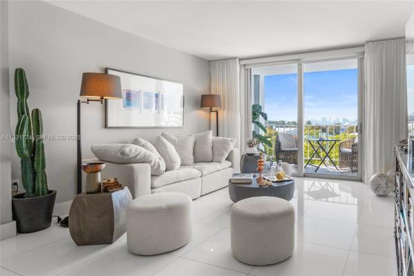 Stanton House, 6900 Bay Dr #5K, Miami Beach, Florida 33141, image 2