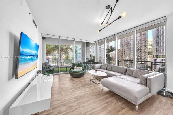 The Ivy At Riverfront, 90 SW 3rd St #1213, Miami, Florida 33130, image 1