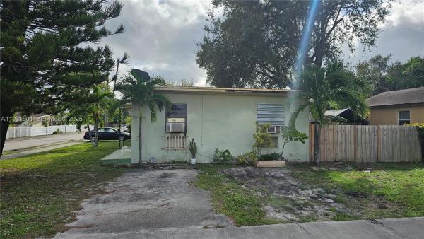 Fulfordale, 17090 NE 3rd Ct, North Miami Beach, Florida 33162, image 3