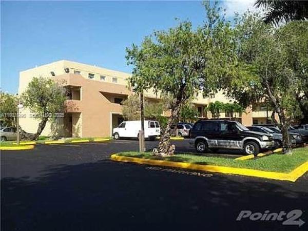 Park East, 40 NW 87th Ave #D108, Fountainebleau, Florida 33172, image 2