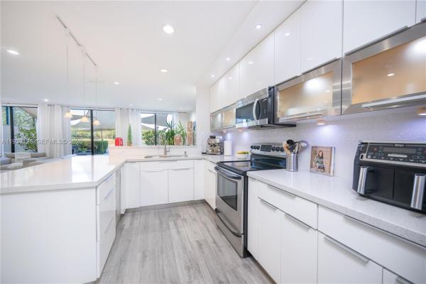 Costa Del Sol, 3322 Torremolinos Ave #F-41B, Doral, Florida 33178, image 1